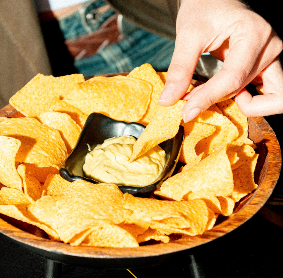 NACHOS CON SALSA GUACAMOLE